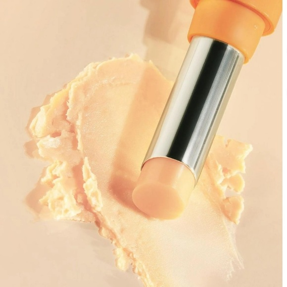 ✨host pick ✨Revive + Glow - Eye Balm + Vitamin C (0.14oz) - Picture 2 of 5